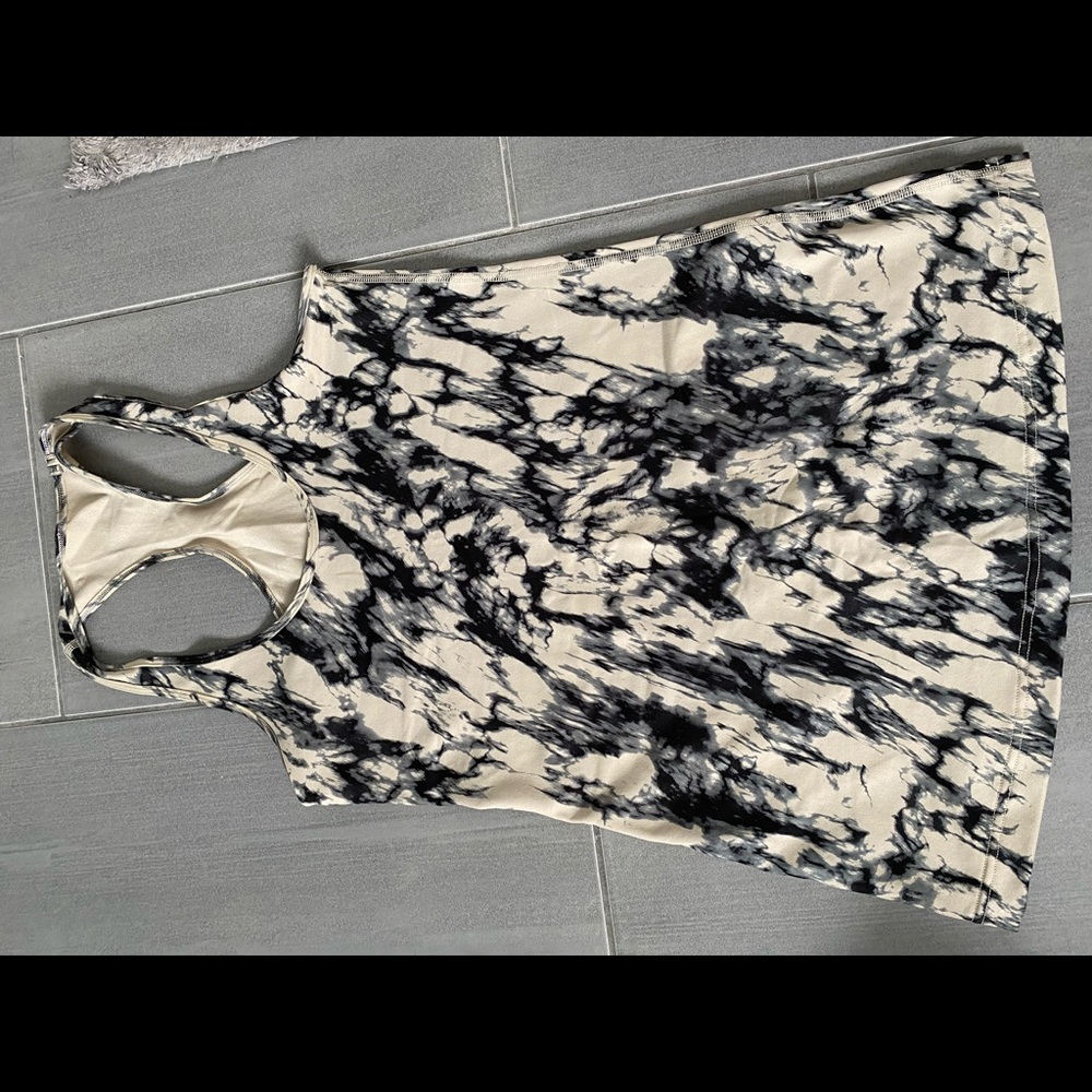 Lululemon Cool Racerback tank top approx size 12